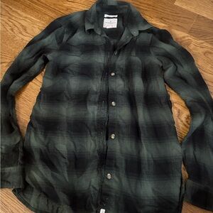 American Eagle Green Plaid Flannel Shirt XS